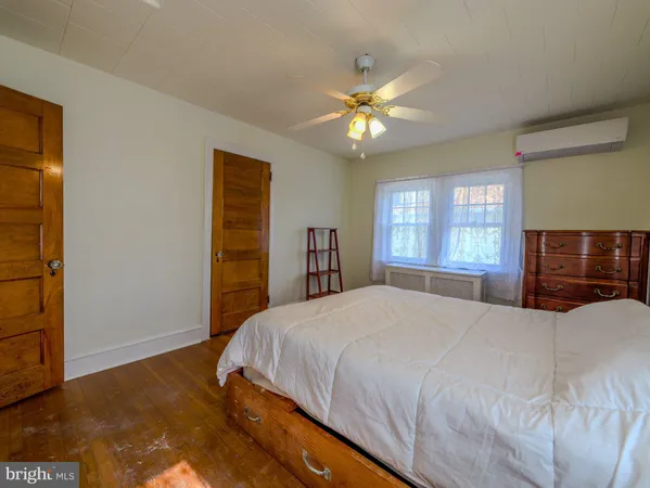 $400,000 | 4030 Huey Avenue, Drexel Hill, PA 19026
