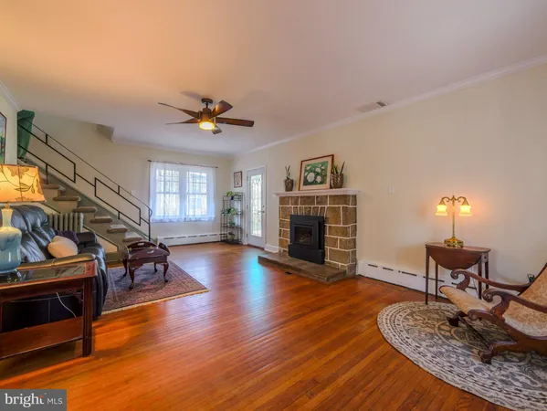 $400,000 | 4030 Huey Avenue, Drexel Hill, PA 19026