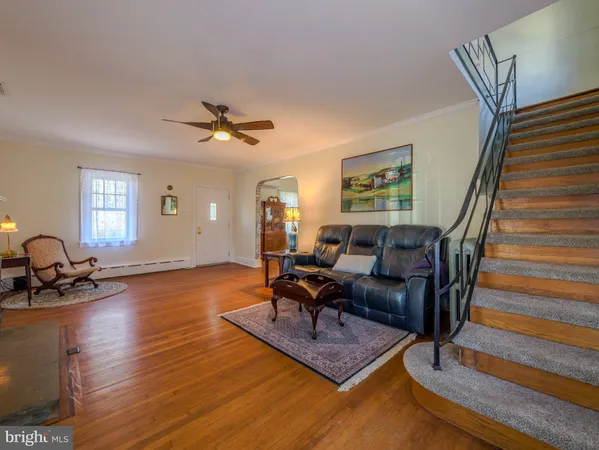$400,000 | 4030 Huey Avenue, Drexel Hill, PA 19026