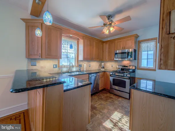 $400,000 | 4030 Huey Avenue, Drexel Hill, PA 19026