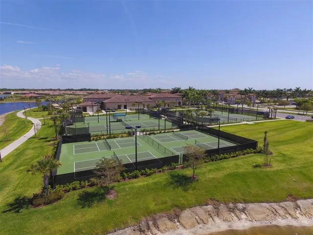 $2,400 | 20335 Lagente Circle, Venice, FL 34293