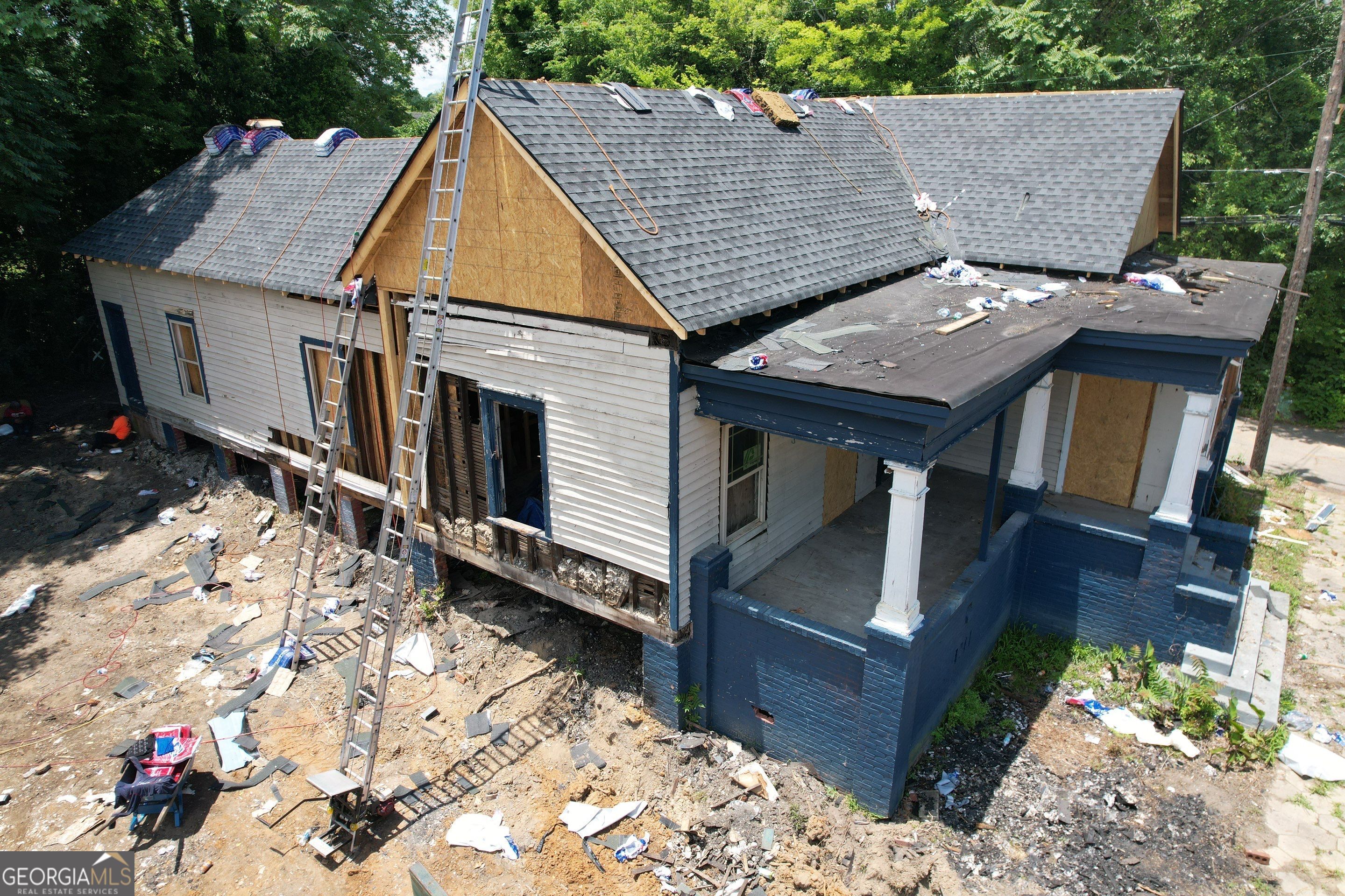 1812 5th Avenue West Macon, GA 31201 - Photo 8 of 22 a view of a house with a patio