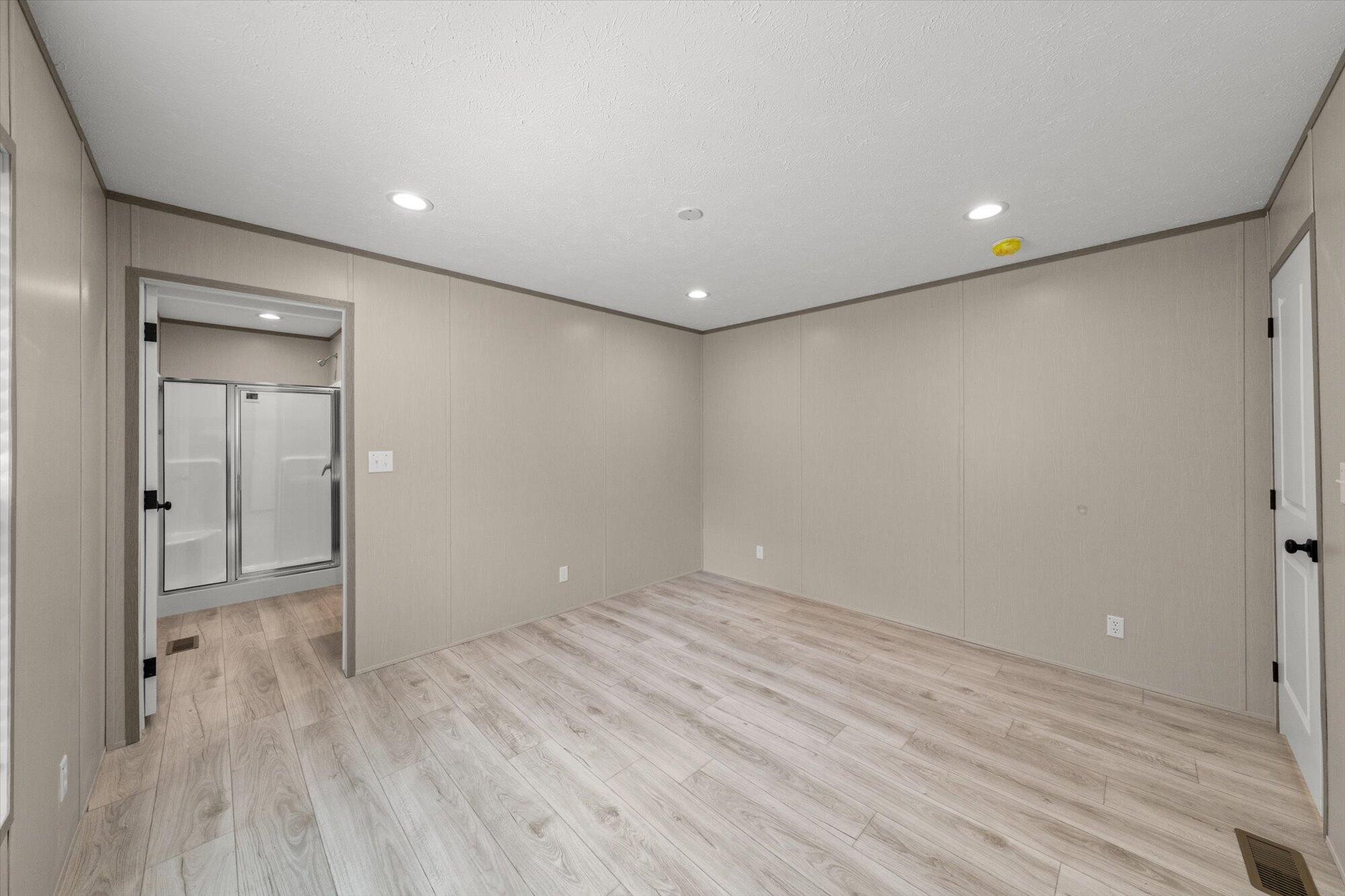 612 Caldwell Road Loudon, TN 37774 - Photo 10 of 16 a view of empty room