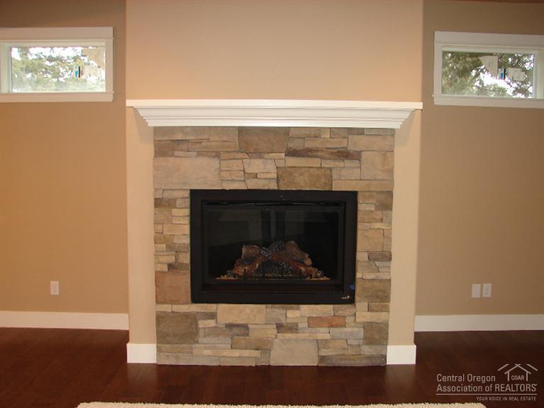 20879 Northeast Rorick Drive Bend, OR 97701 - Photo 9 of 25 Additional Photo