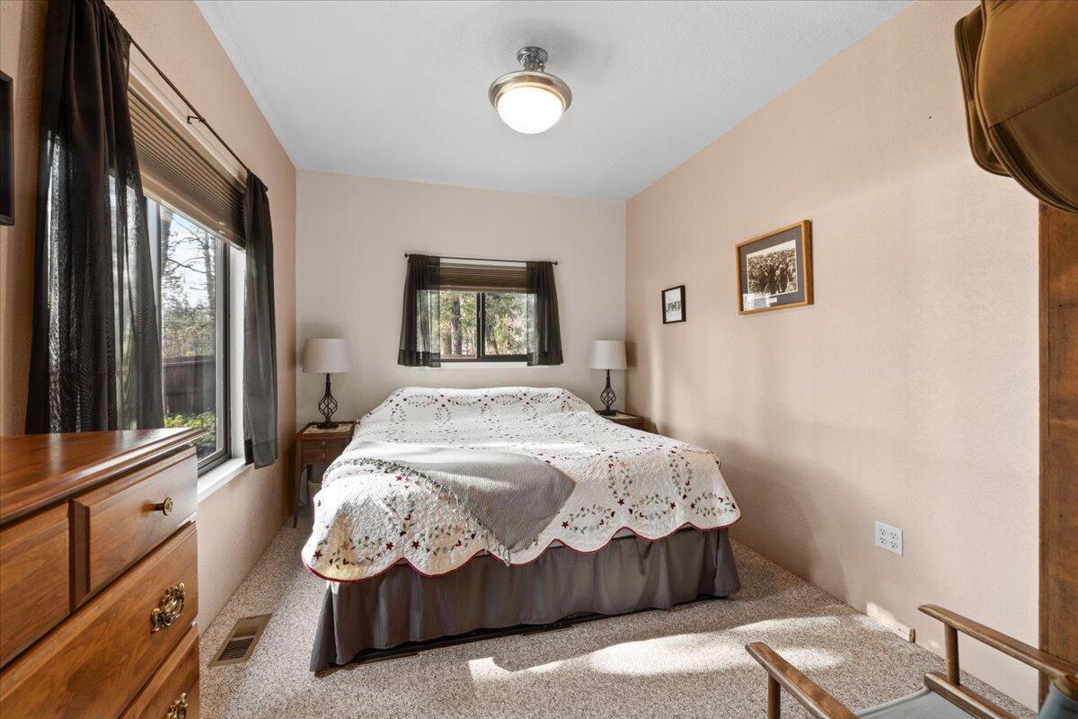 3455 Russell Road Grants Pass, OR 97526 - Photo 28 of 54 26-CI_6053
