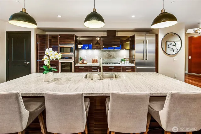 $1,775,000 | 1920 4th Avenue, Unit 2303, Seattle, WA 98101