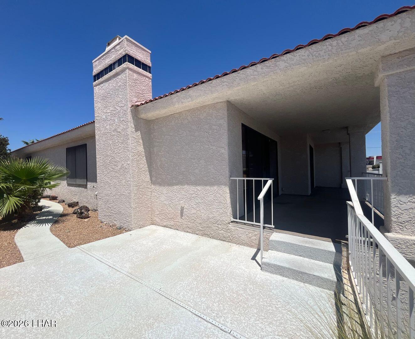 375 London Bridge Road, Unit 4 Lake Havasu City, AZ 86403 - Photo 3 of 25