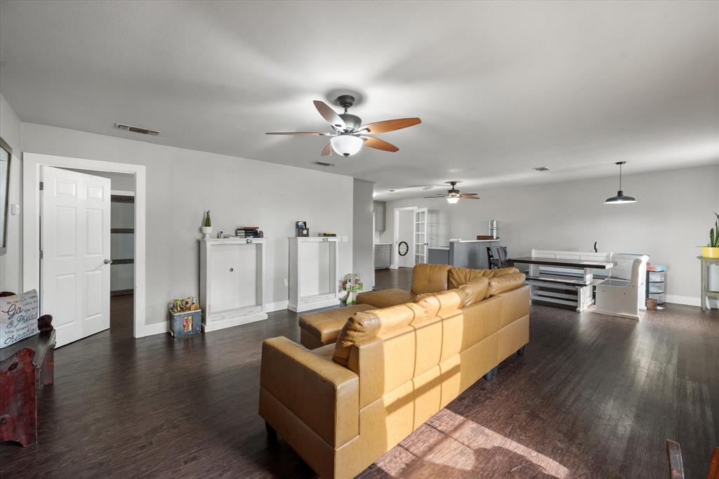 5184 Teague Road Fort Worth, TX 76140 - Photo 17 of 34