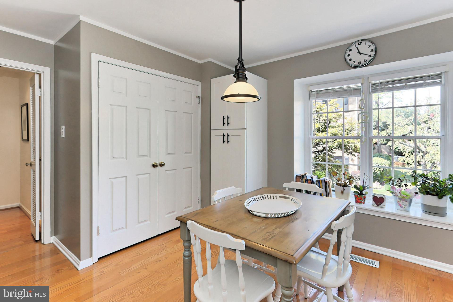 2941 Oakborough Square Oakton, VA 22124 - Photo 17 of 38