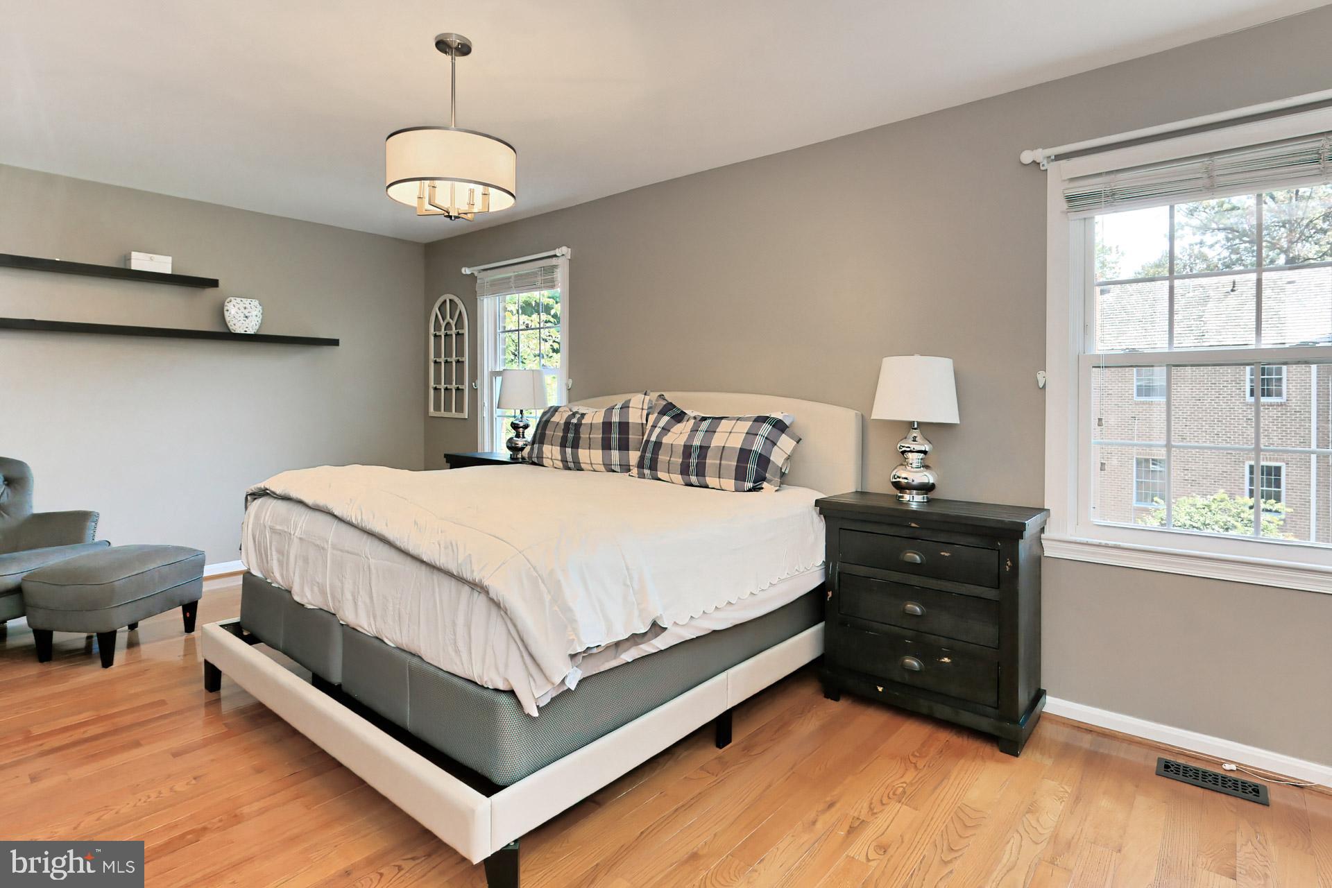 2941 Oakborough Square Oakton, VA 22124 - Photo 22 of 38