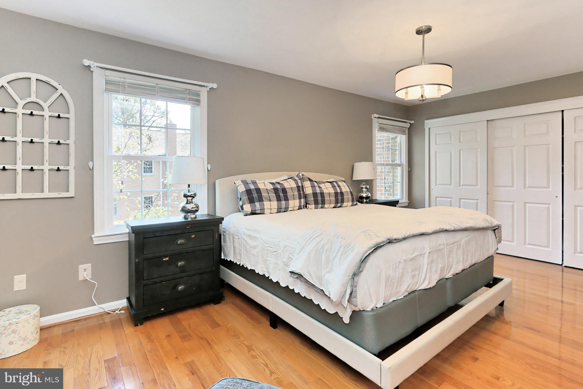2941 Oakborough Square Oakton, VA 22124 - Photo 23 of 38