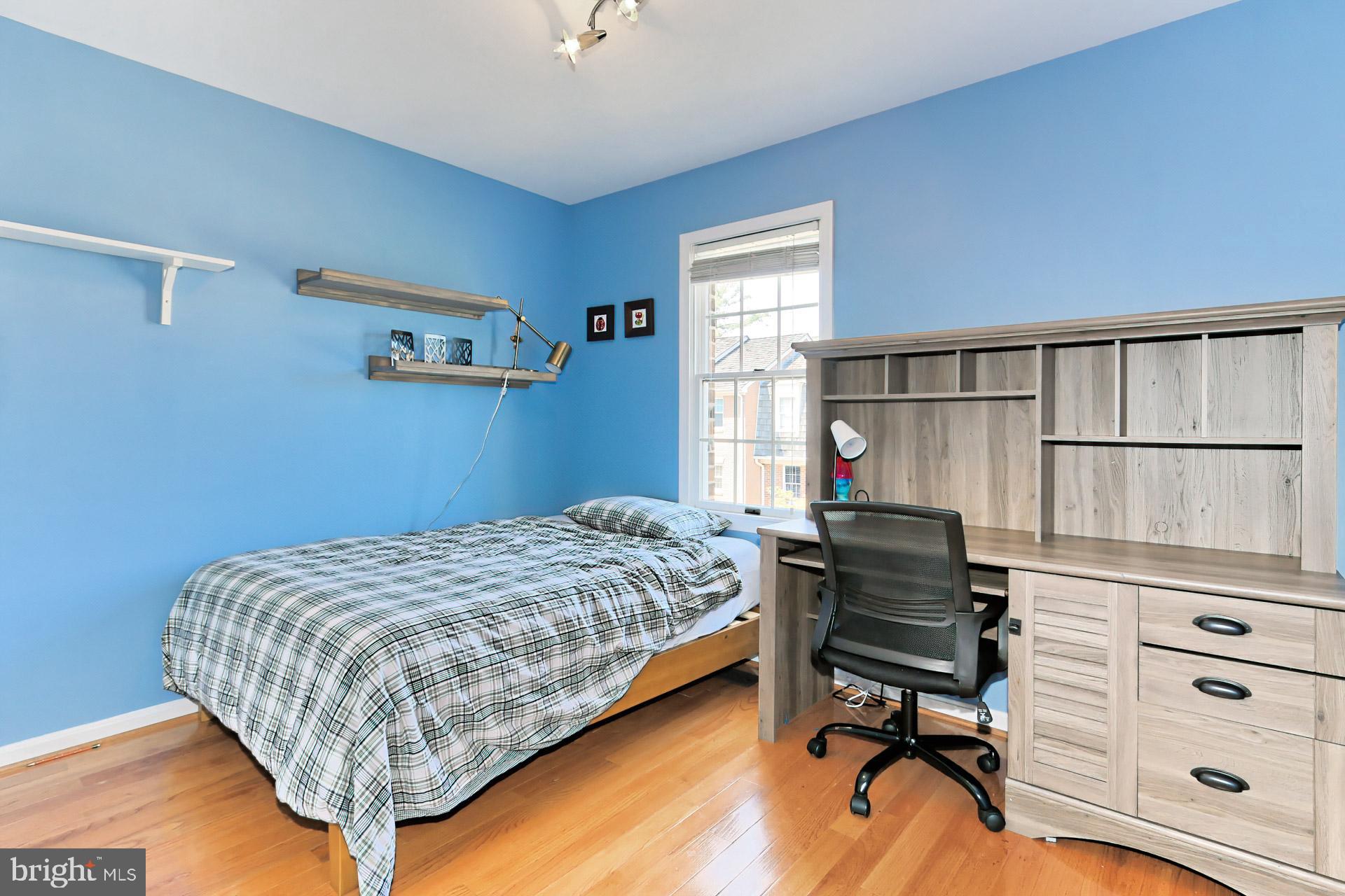 2941 Oakborough Square Oakton, VA 22124 - Photo 27 of 38