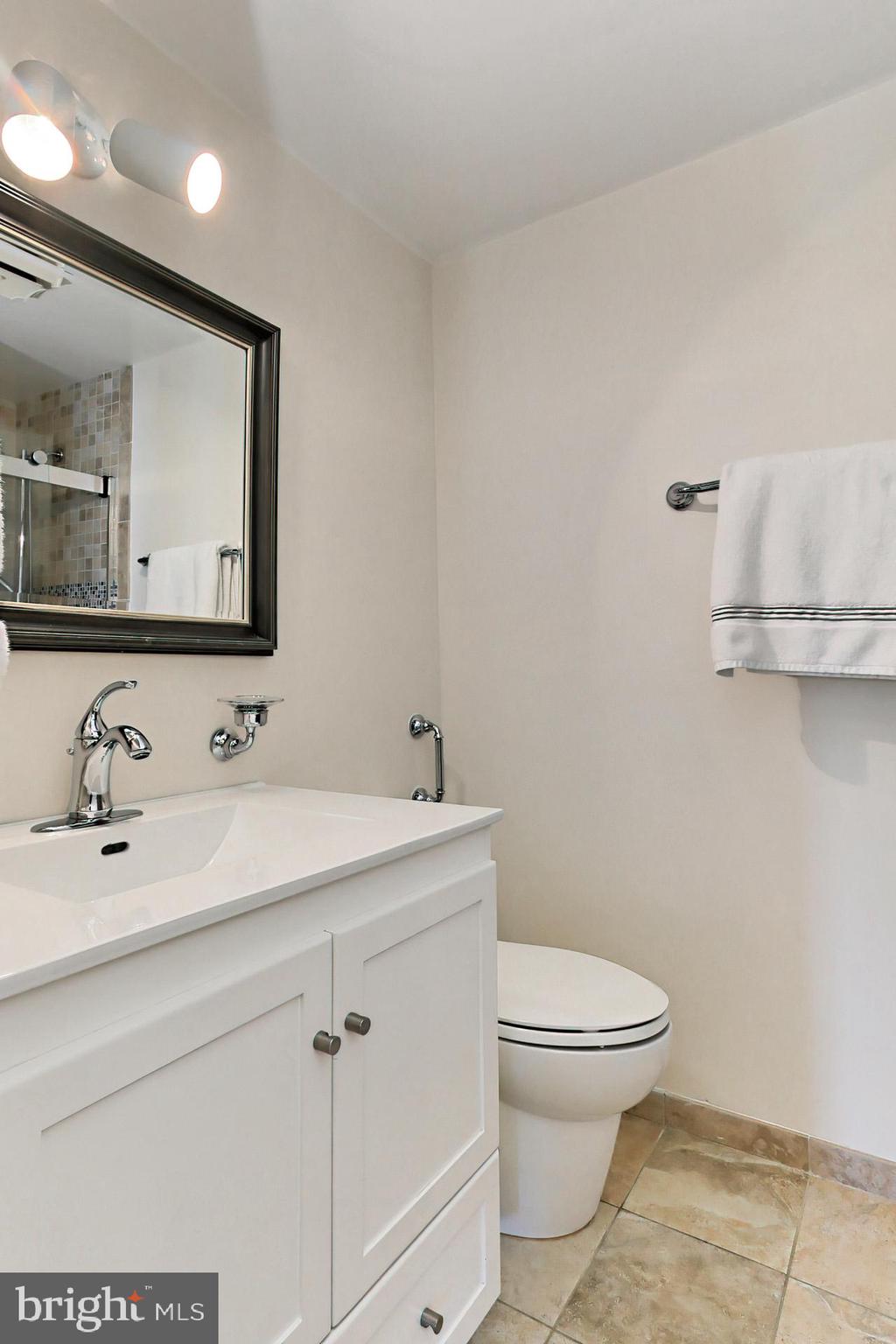 2941 Oakborough Square Oakton, VA 22124 - Photo 29 of 38