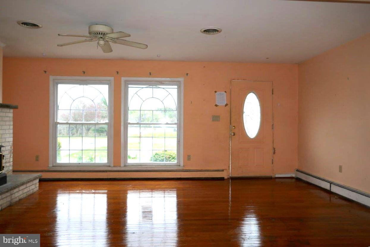 1212 Random Ridge Road Westminster, MD 21157 - Photo 3 of 21