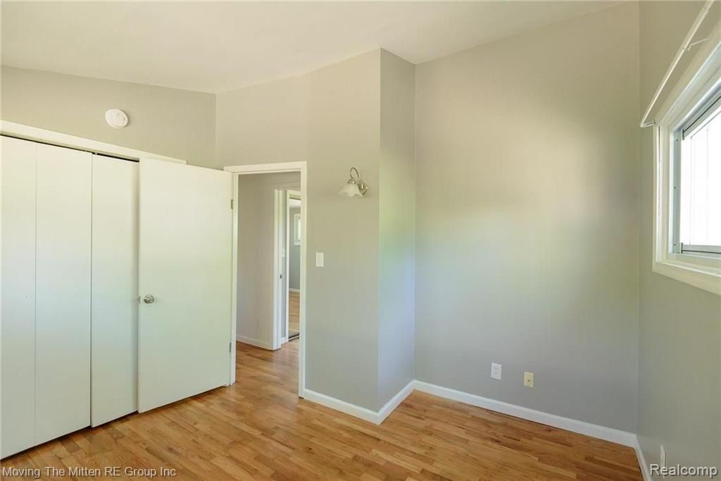 8431 Belleville Road Belleville, MI 48111 - Photo 19 of 42