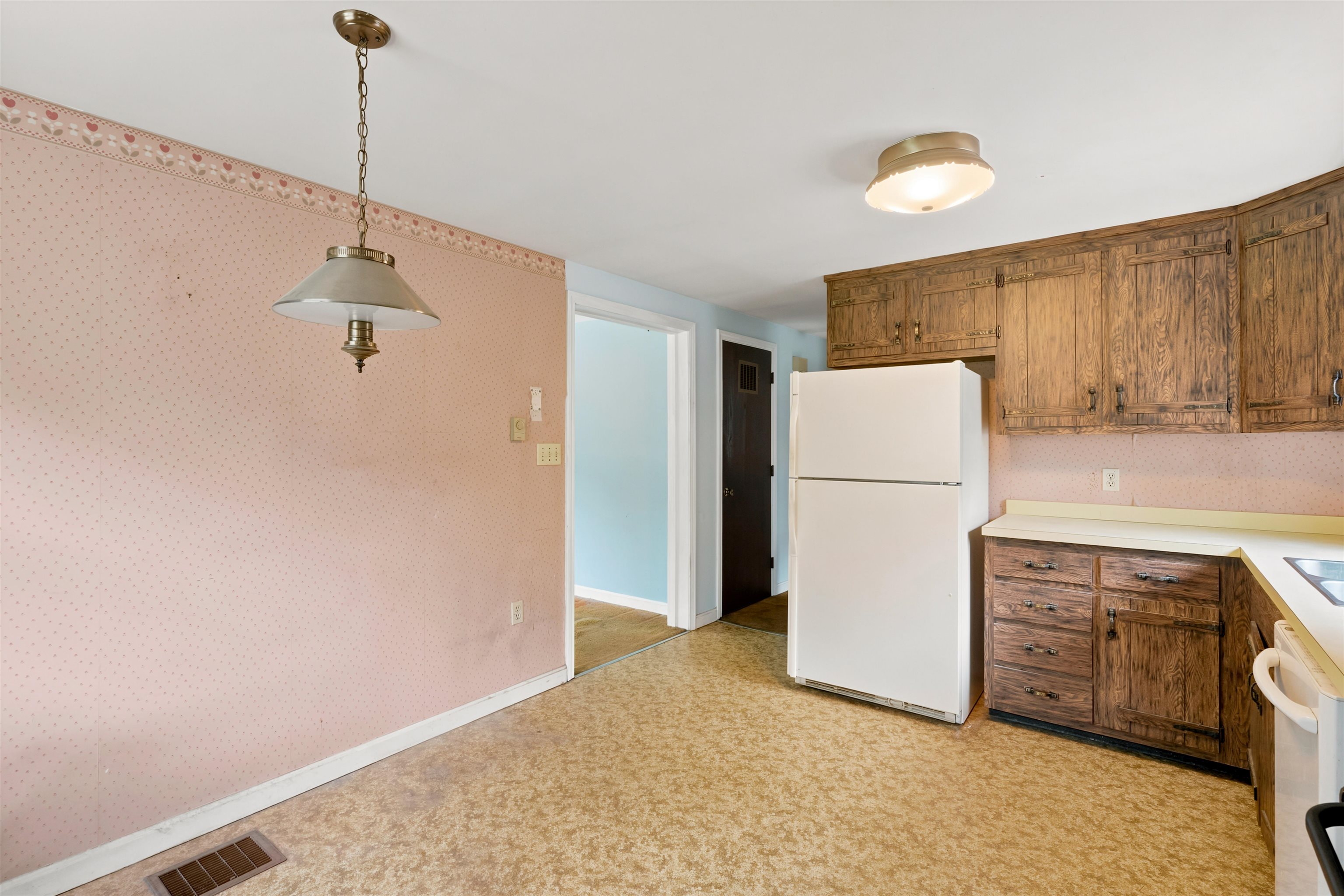 39 Old Center Harbor Road Meredith, NH 03253 - Photo 19 of 48
