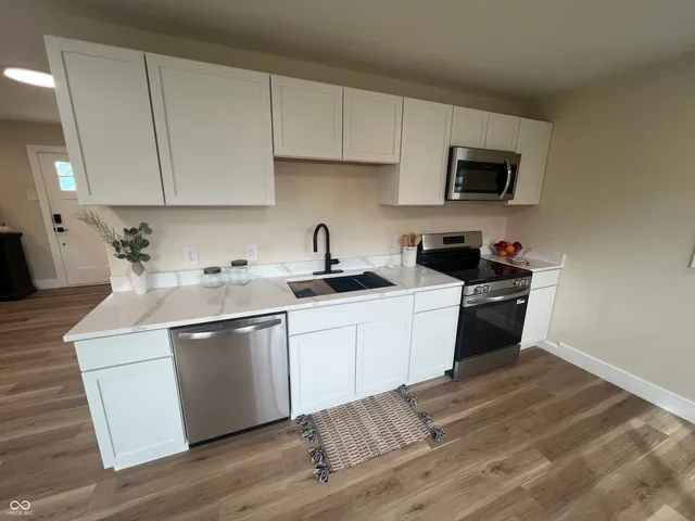 $147,700 | 2111 South I Street, Elwood, IN 46036