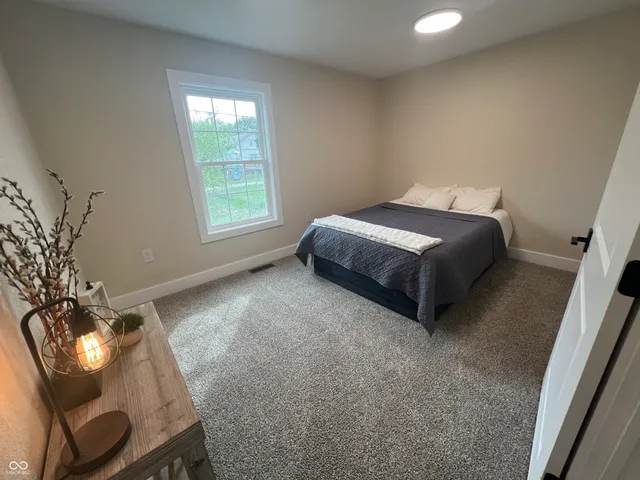 $147,700 | 2111 South I Street, Elwood, IN 46036