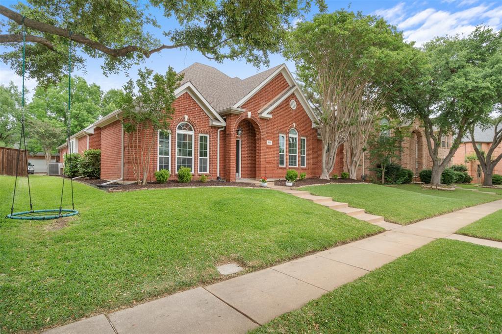 1908 Trail Ridge Lane Flower Mound, TX 75028 - Photo 2 of 28