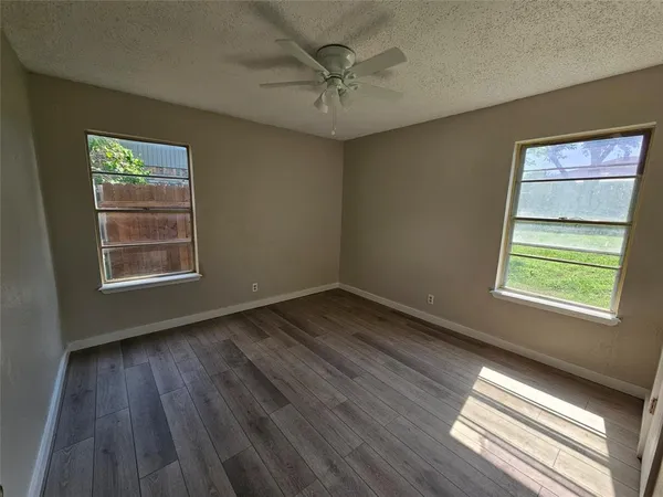 $1,750 | 605 White Street, Whitesboro, TX 76273