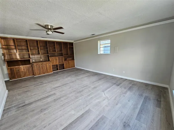 $1,750 | 605 White Street, Whitesboro, TX 76273