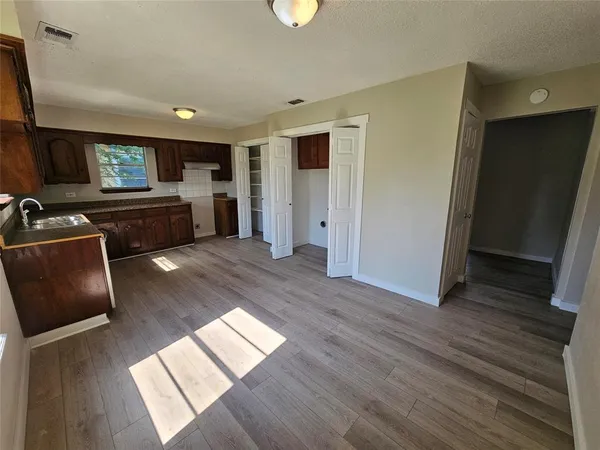 $1,750 | 605 White Street, Whitesboro, TX 76273