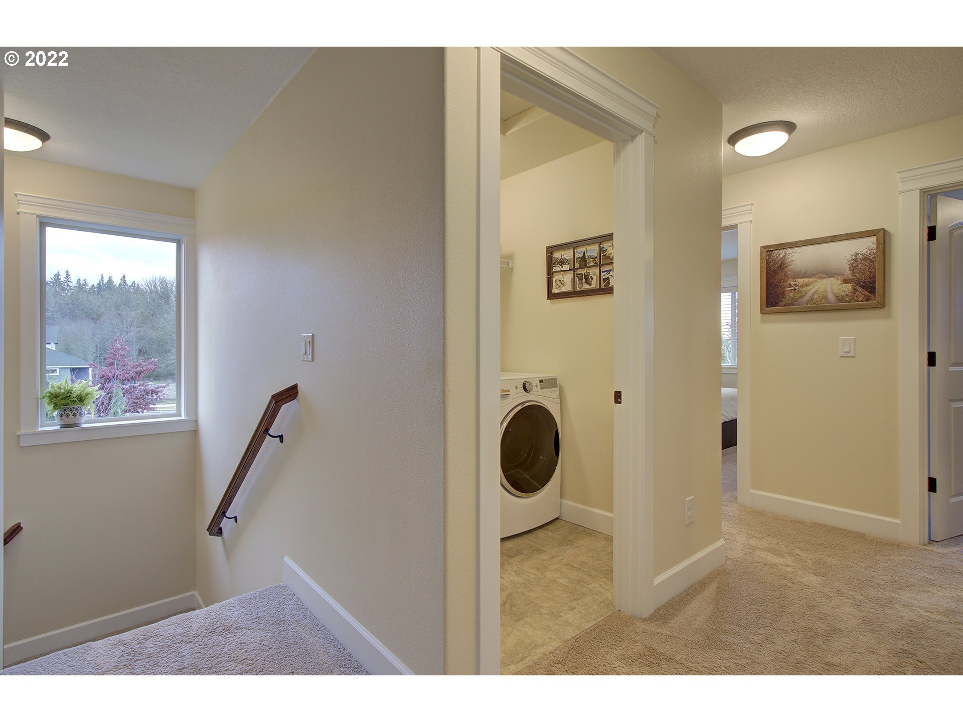 101 North 38th Place Ridgefield, WA 98642 - Photo 16 of 32 a view of a hallway with painted walls