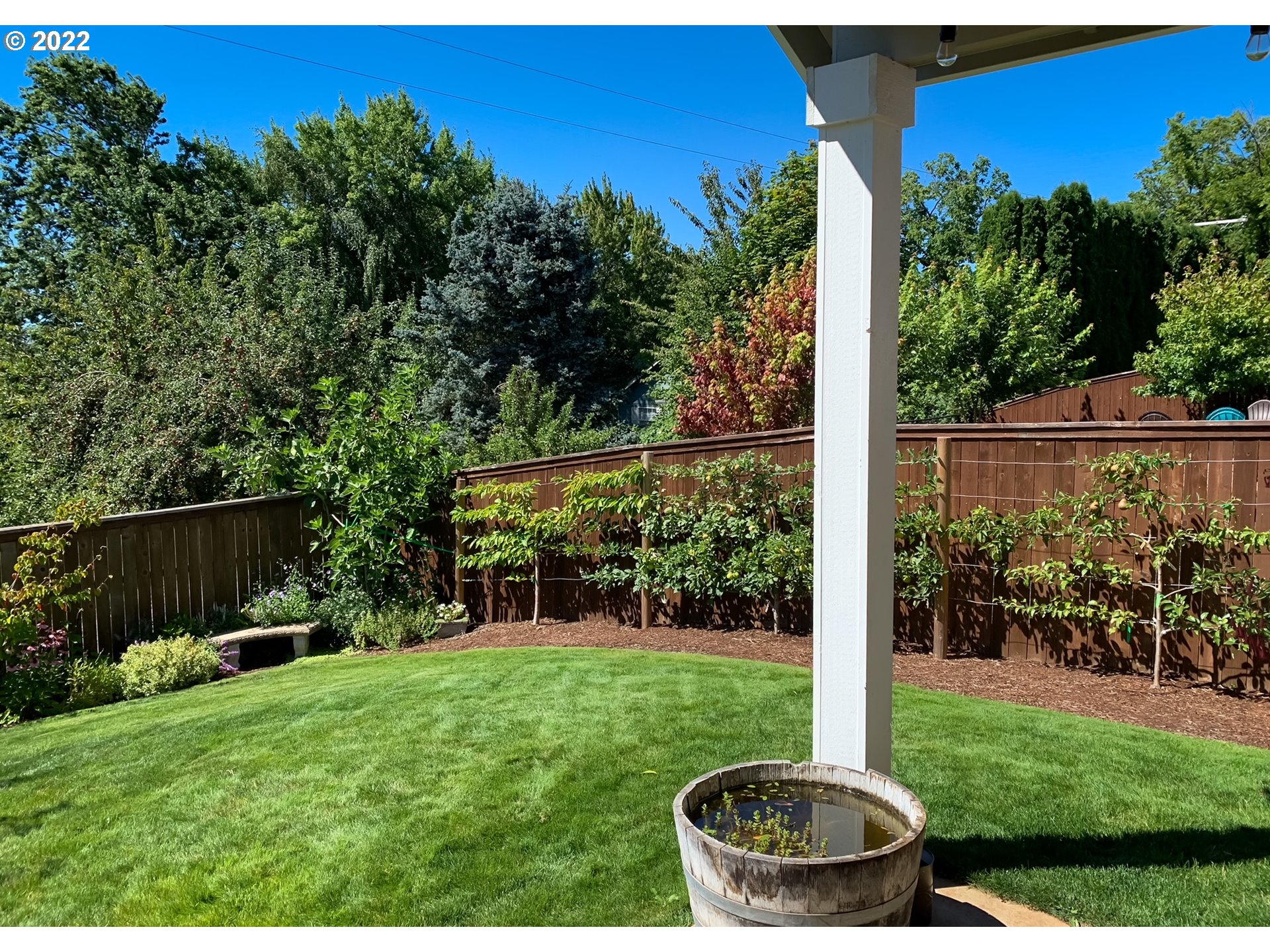 101 North 38th Place Ridgefield, WA 98642 - Photo 32 of 32 a garden view with a seating space