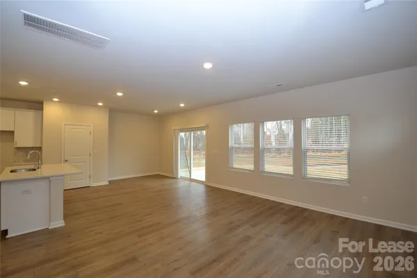 $1,975 | 182 Guardian Gate Drive, Mooresville, NC 28115