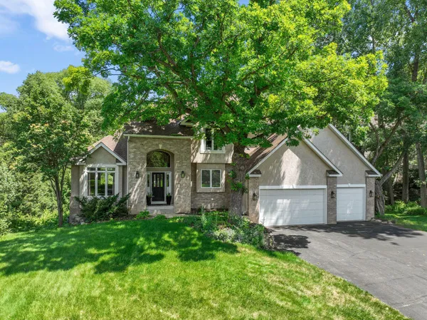 $675,000 | 4172 Cashell Glen, Eagan, MN 55122