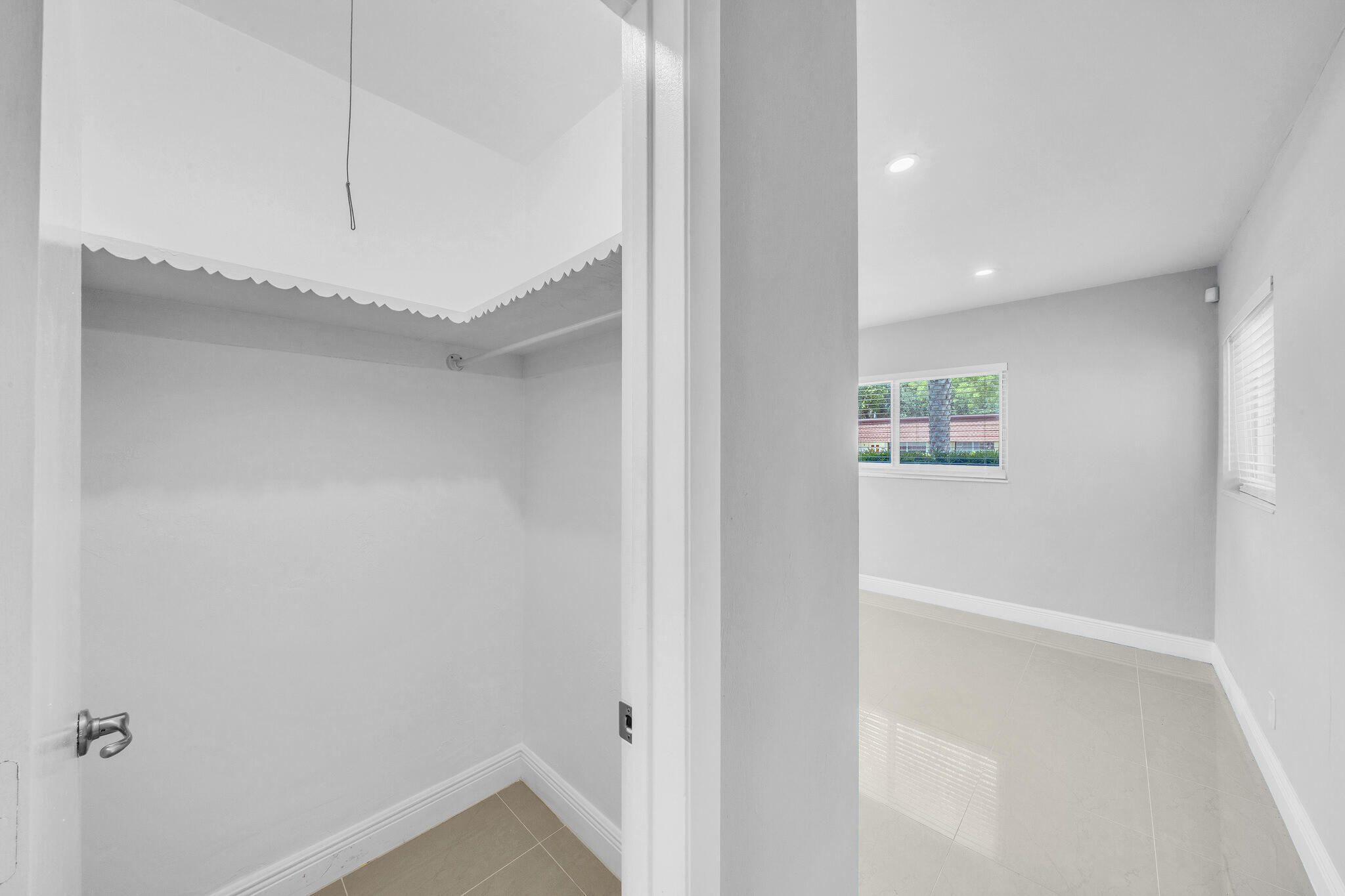 1970 Northeast 32nd Street Lighthouse Point, FL 33064 - Photo 24 of 58 Primary closet