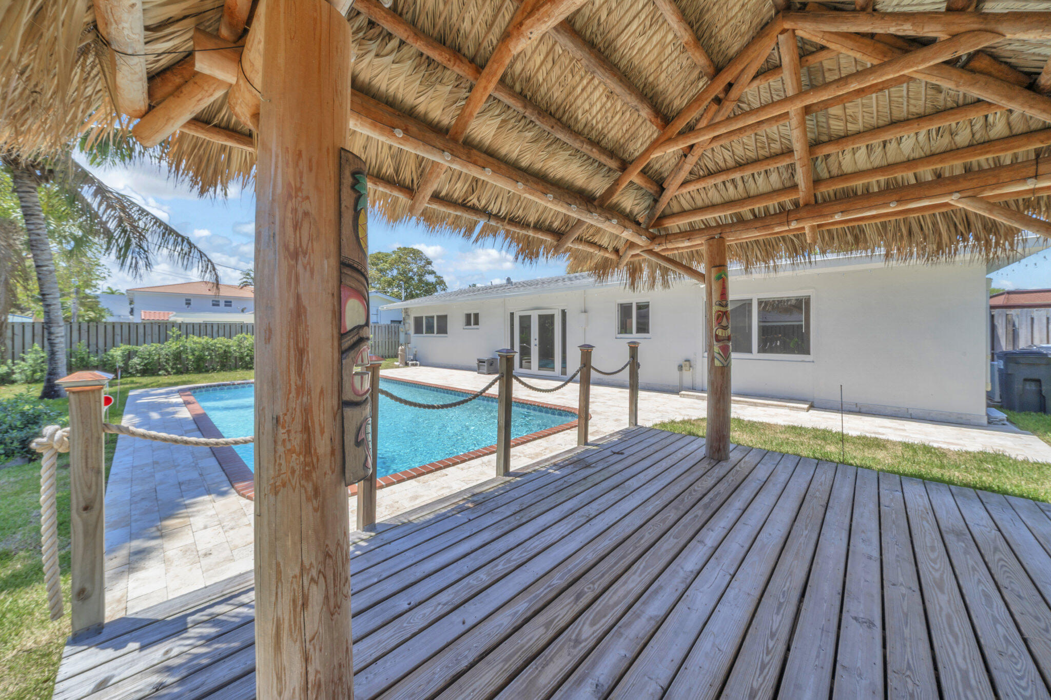 1970 Northeast 32nd Street Lighthouse Point, FL 33064 - Photo 45 of 58 5 Pool + backyard (9)