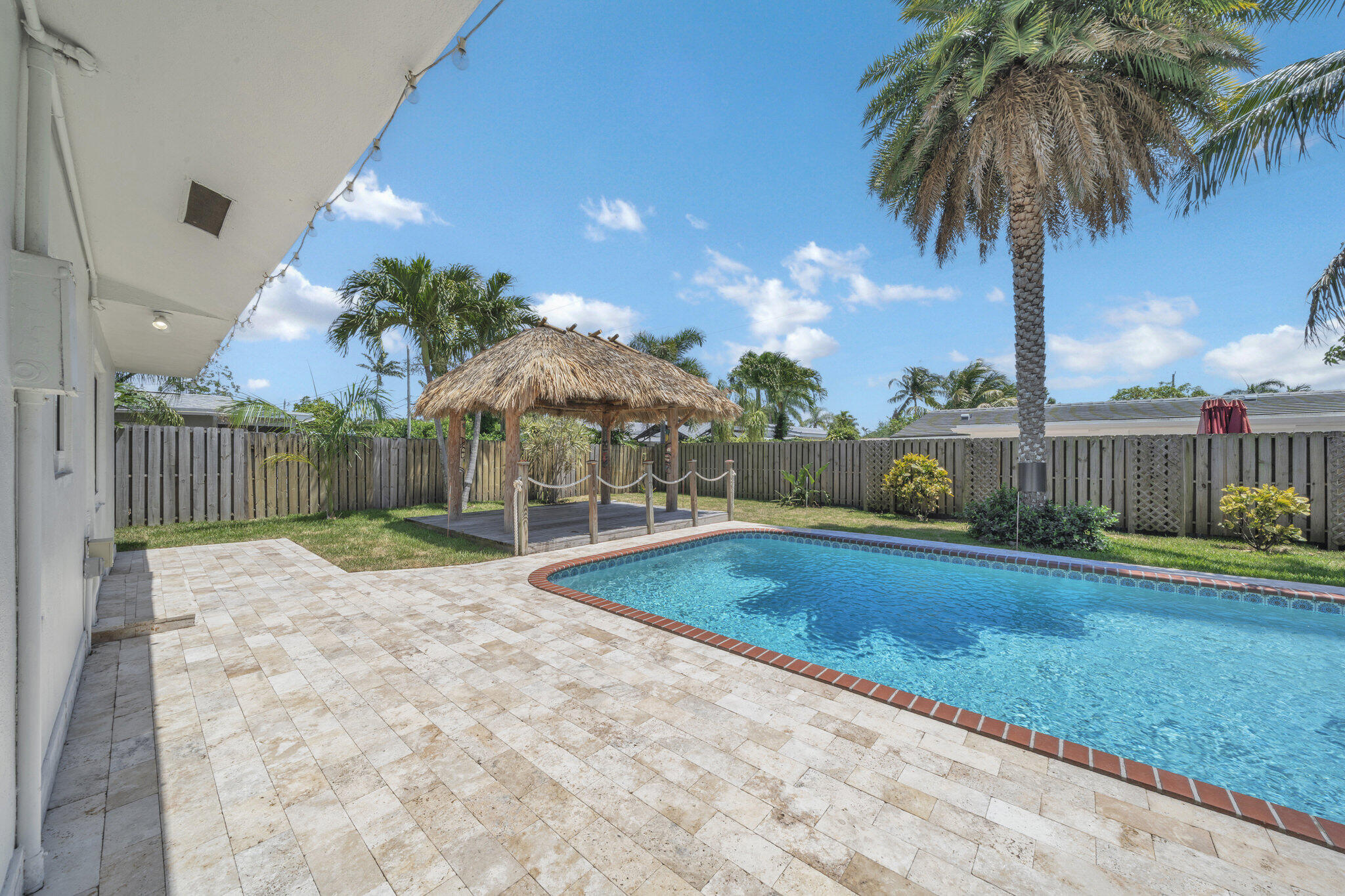 1970 Northeast 32nd Street Lighthouse Point, FL 33064 - Photo 5 of 58 Pool and Tiki