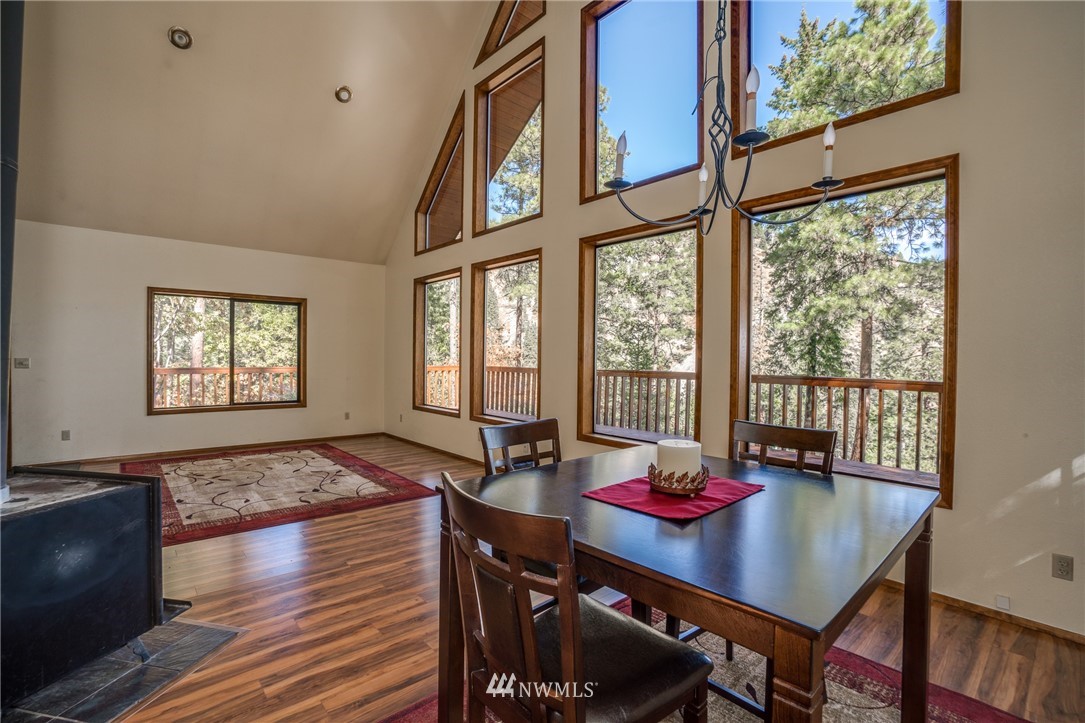 6200 Forest Ridge Drive Wenatchee, WA 98801 - Photo 7 of 24 Gallery Image 7