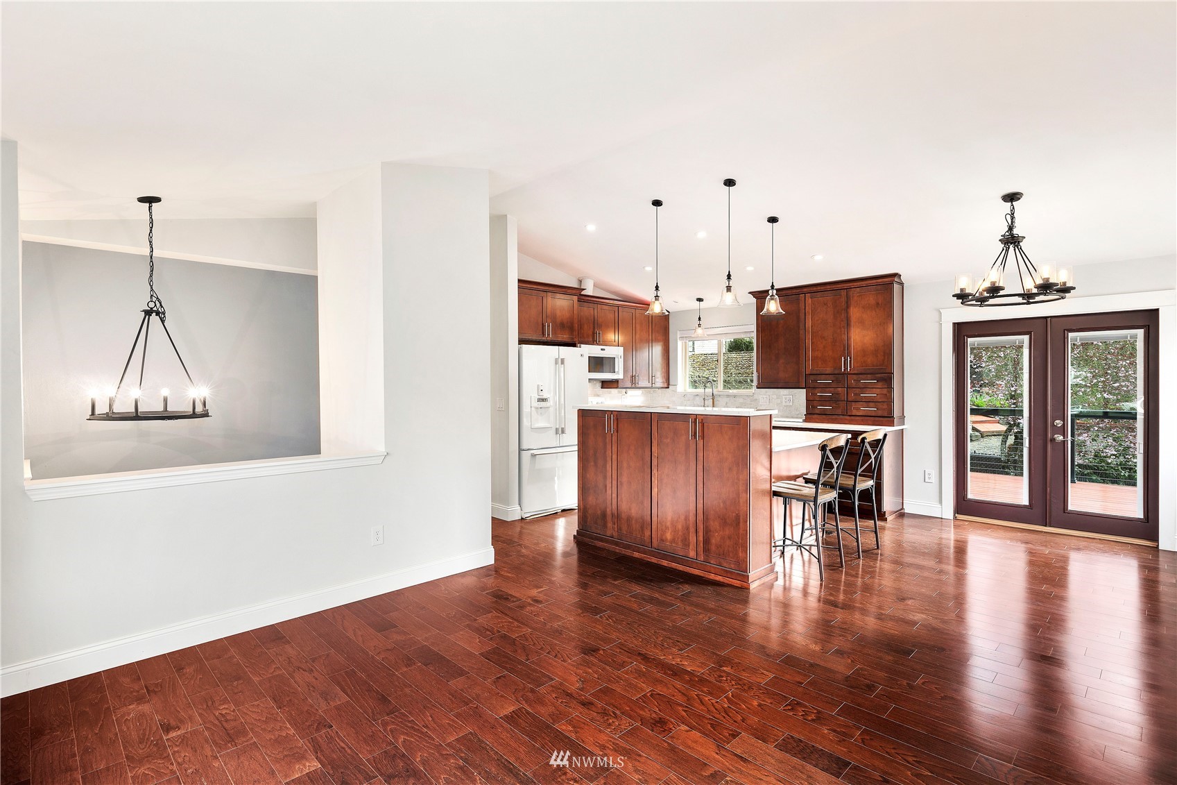 451 Northeast Edmonds Court Renton, WA 98056 - Photo 5 of 29