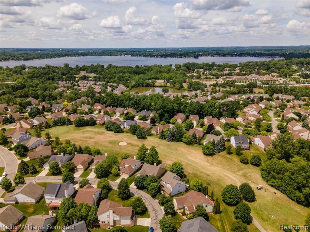 30844 Golden Ridge Novi, MI 48377 - Photo 13 of 41