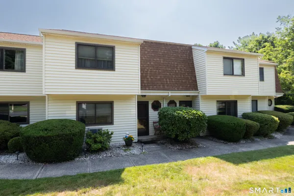 $220,000 | 757 Lake Avenue, Unit 2, Bristol, CT 06010