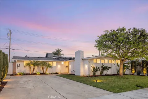 $1,149,000 | 724 North Vine Street, Anaheim, CA 92805