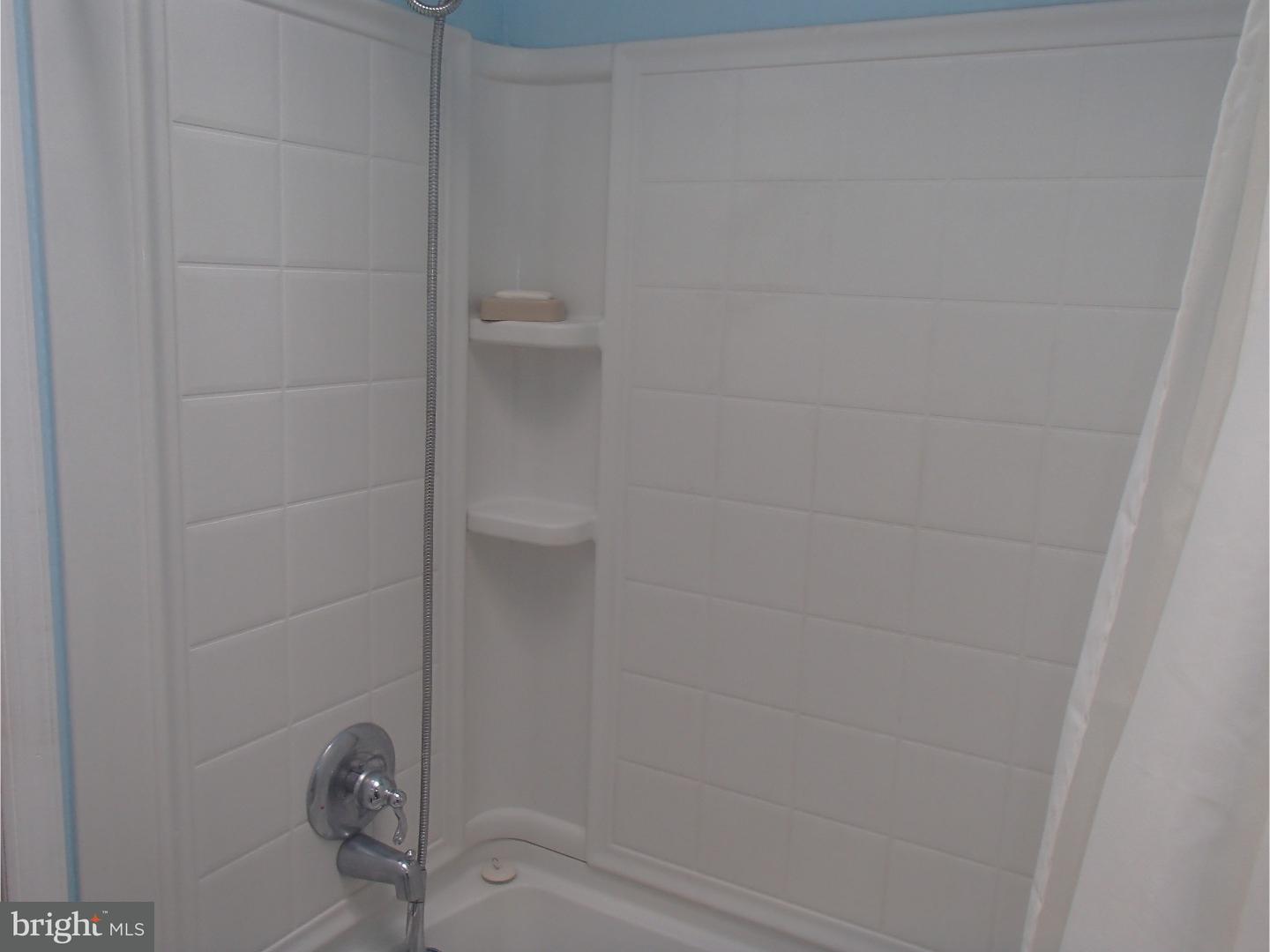 11820 Basile Road Philadelphia, PA 19154 - Photo 12 of 25 Gallery Image 12