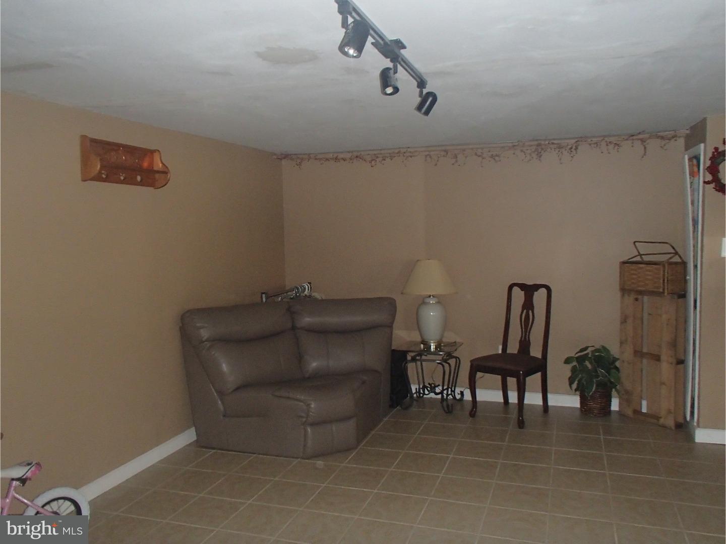 11820 Basile Road Philadelphia, PA 19154 - Photo 16 of 25 Gallery Image 16