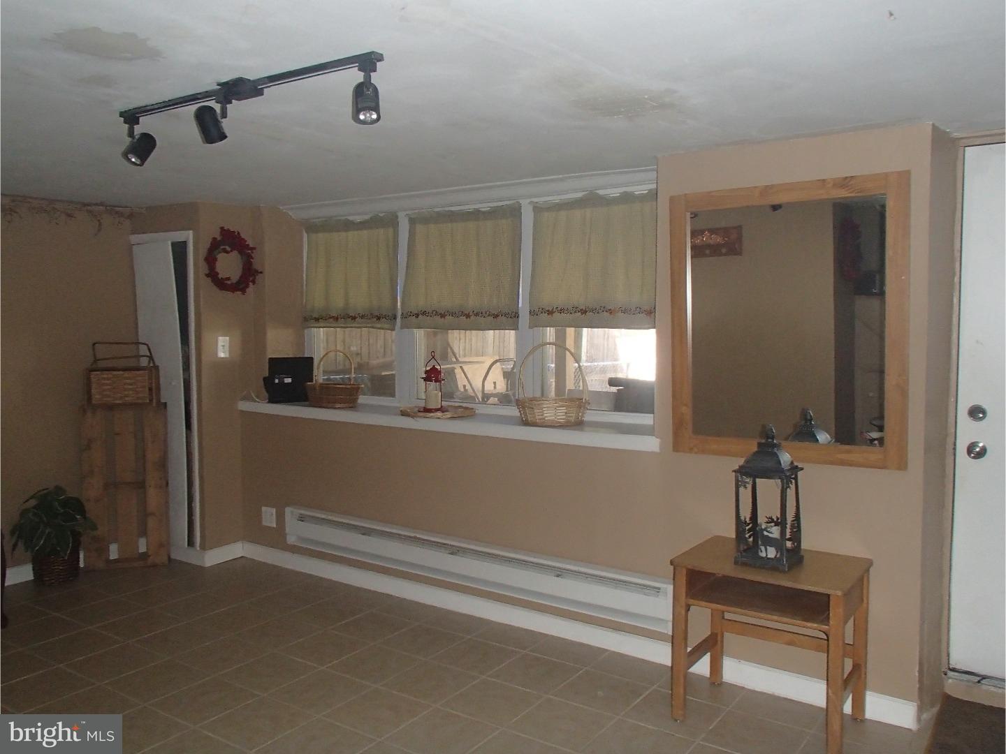 11820 Basile Road Philadelphia, PA 19154 - Photo 17 of 25 Gallery Image 17