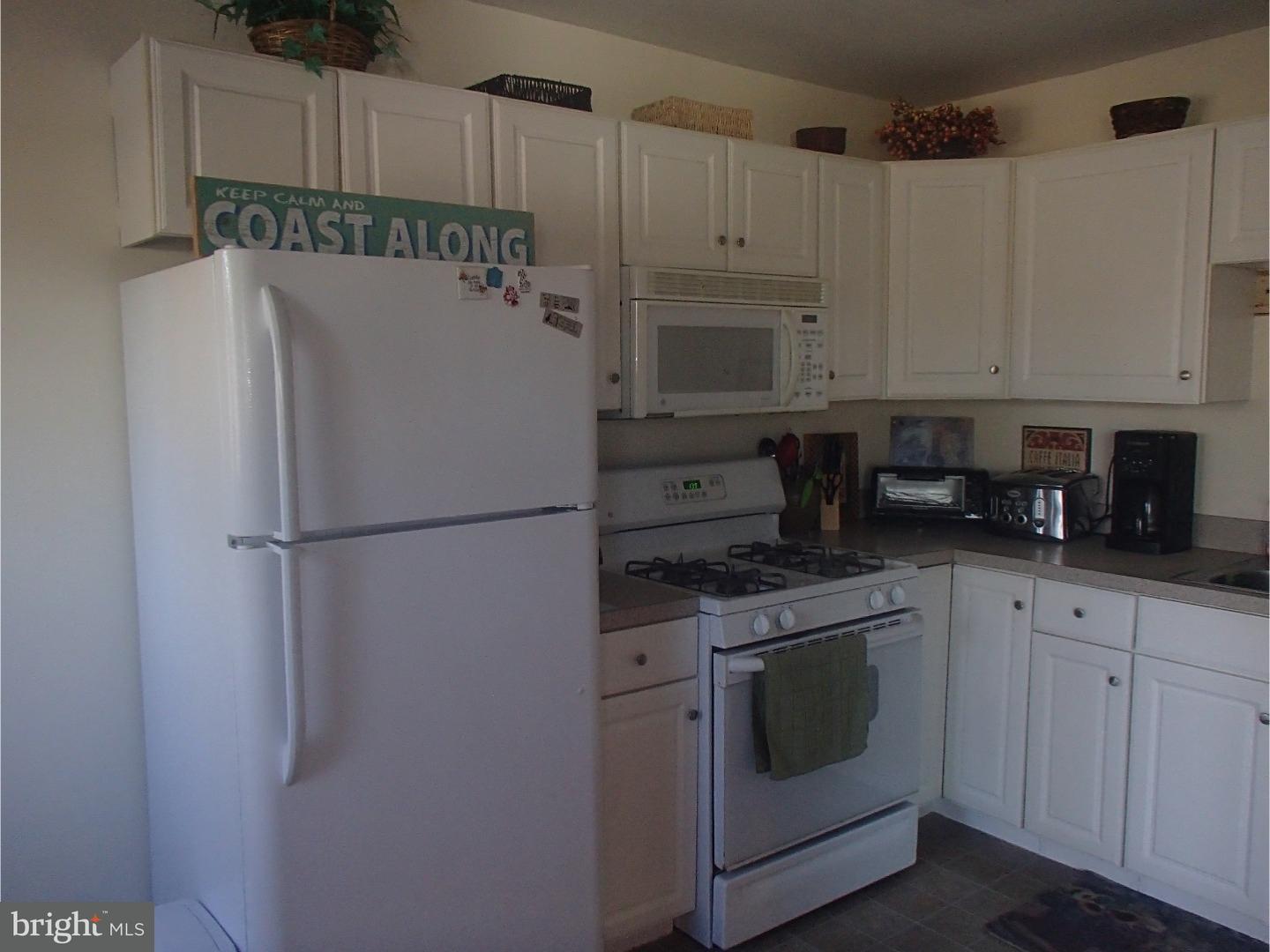 11820 Basile Road Philadelphia, PA 19154 - Photo 3 of 25 Gallery Image 3