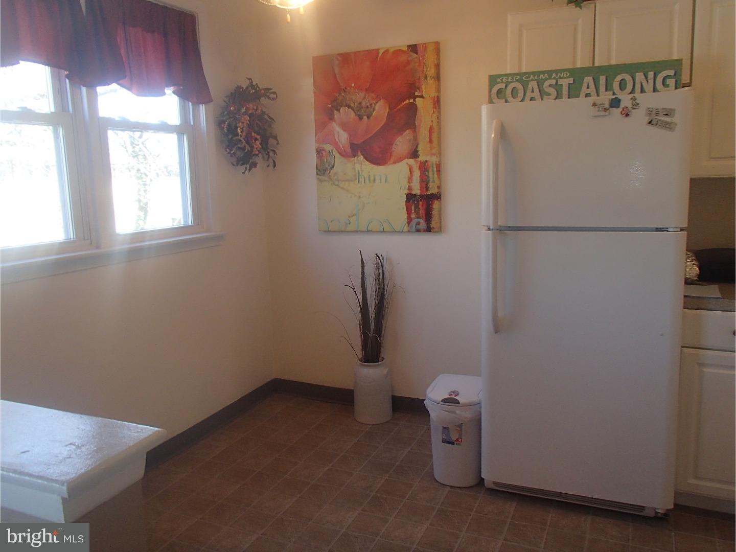 11820 Basile Road Philadelphia, PA 19154 - Photo 4 of 25 Gallery Image 4