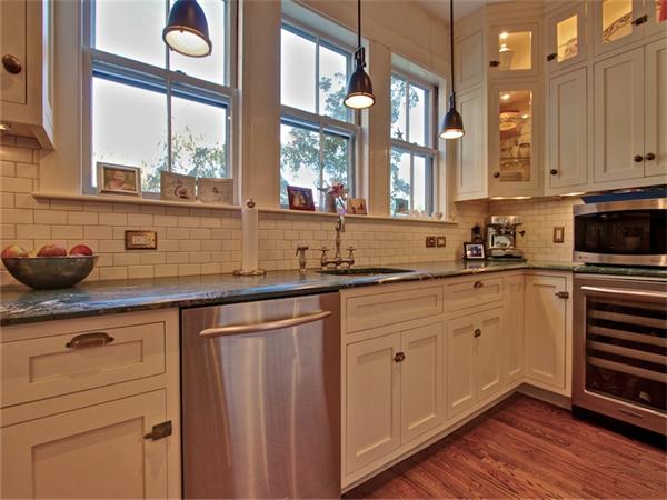 3 Warren Street Winchester, MA 01890 - Photo 12 of 30