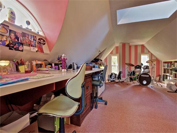 3 Warren Street Winchester, MA 01890 - Photo 19 of 30