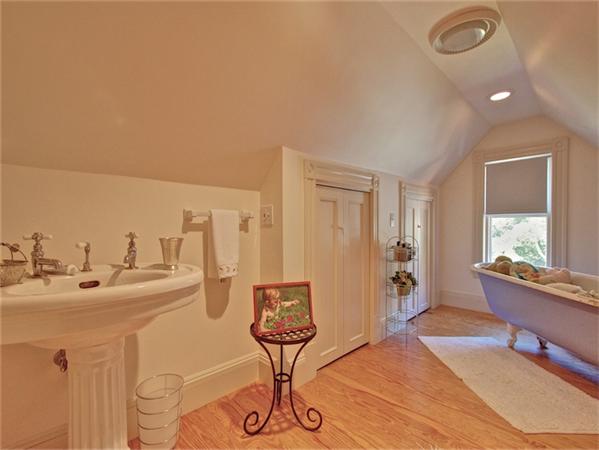 3 Warren Street Winchester, MA 01890 - Photo 22 of 30