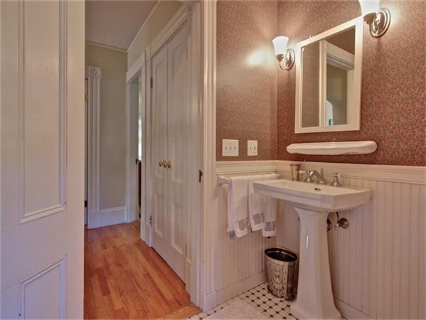 3 Warren Street Winchester, MA 01890 - Photo 28 of 30