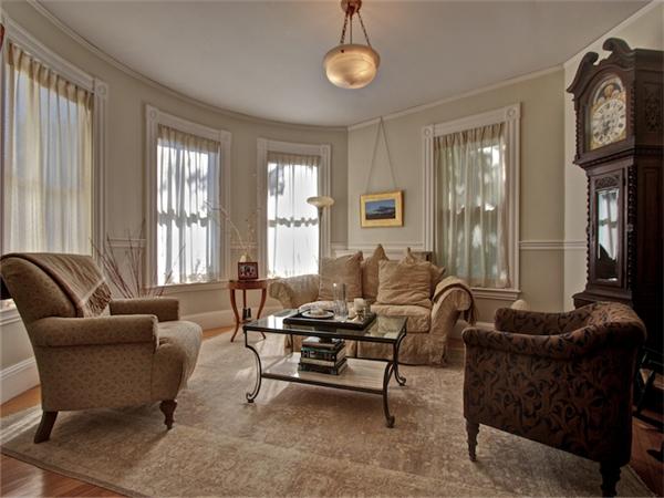 3 Warren Street Winchester, MA 01890 - Photo 5 of 30
