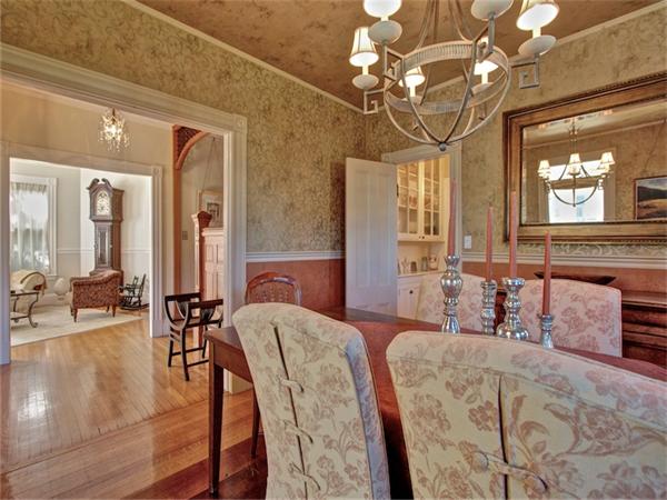 3 Warren Street Winchester, MA 01890 - Photo 7 of 30
