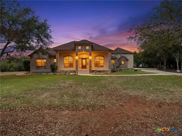 $799,000 | 10302 Teich Loop, New Braunfels, TX 78132